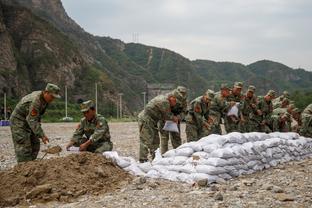 埃梅里：本场失利和运气无关，我们踢得不够好而对手配得上胜利